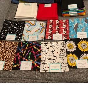 Lot of 31 fat quarter fabric 18x21”